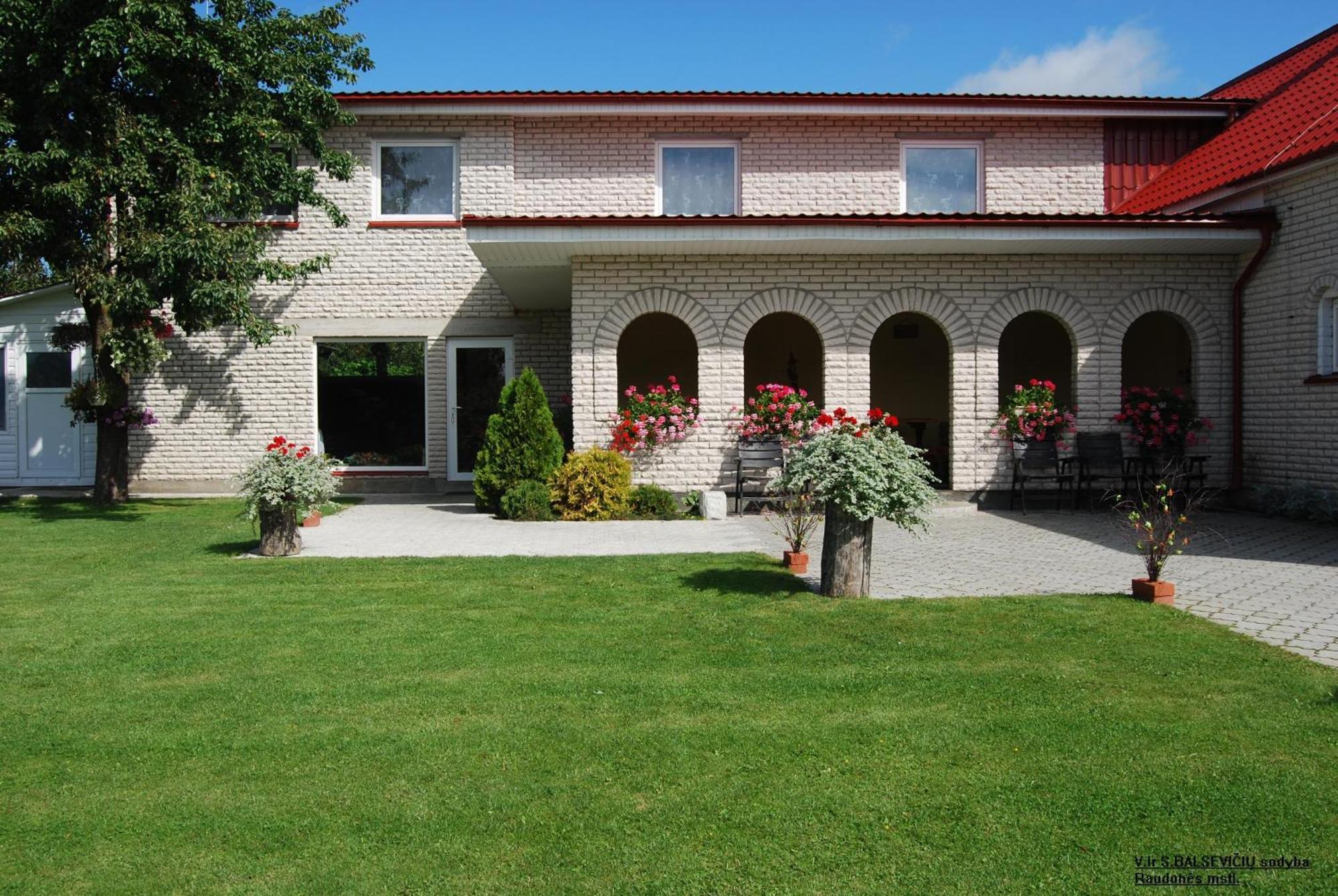 Stasio Balseviciaus Homestead Raudone Exterior photo